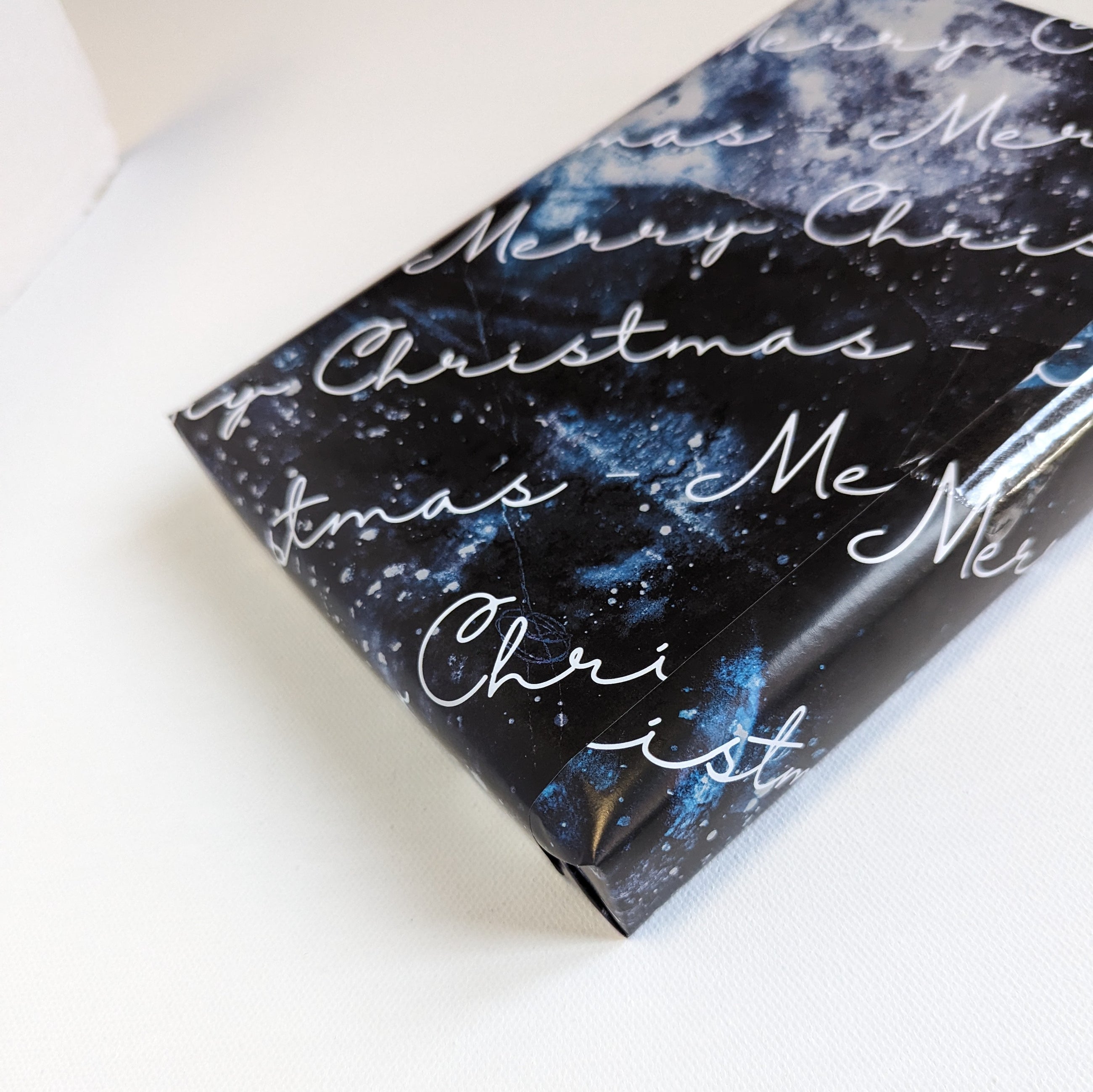 Christmas Carol by Charles Dickens and a Christmas themed Book Page Print with the quotes 'I will honour Christmas in my heart, and try to keep it all the year.' Perfect for book lovers, bookworms, readers and bibliophiles. Bookishly.