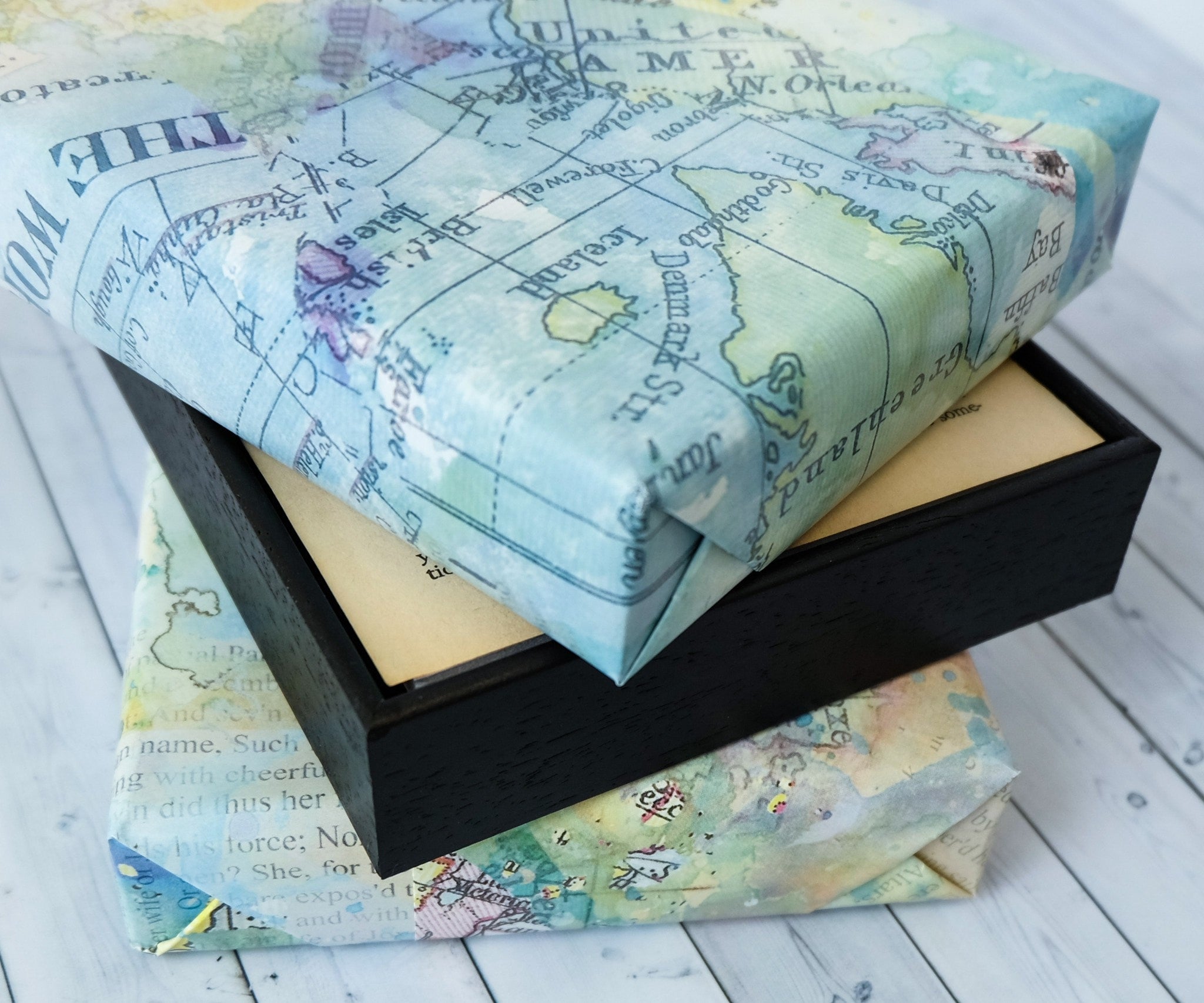 Five Wrapping Paper Sheets - Vintage Map Design