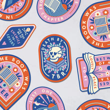 Death by TBR. Large die cut vinyl sticker. Bookish stationery for your laptop, phone, e-reader, notebook. Perfect gift for book lovers, bookworms, readers, bibliophiles. Booktok. Bookstagram. Bookishly. UK.